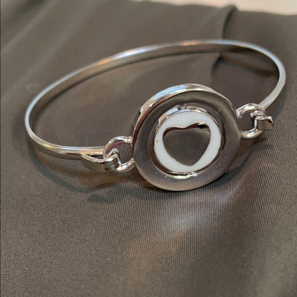 Sweet Love Bracelet ❤️ NEW! NWOT!